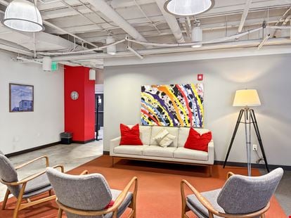 Preview of Regus - Miami Beach Meridian Center Office space for Rent in Miami Beach
