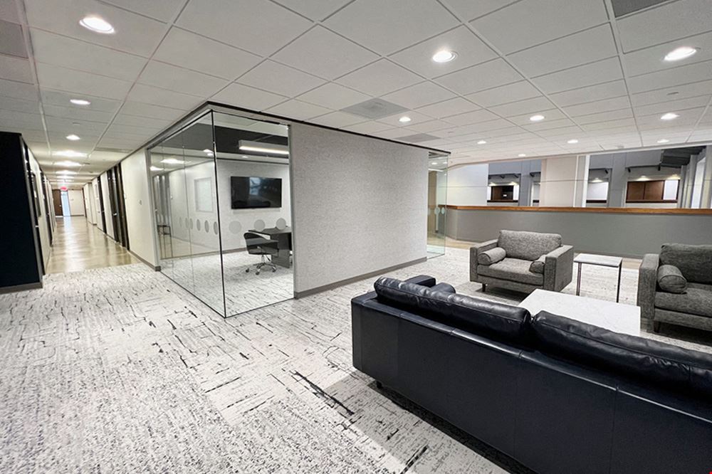 7322-7324 Southwest Freeway