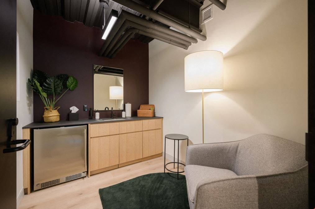 2128 West 32nd Avenue