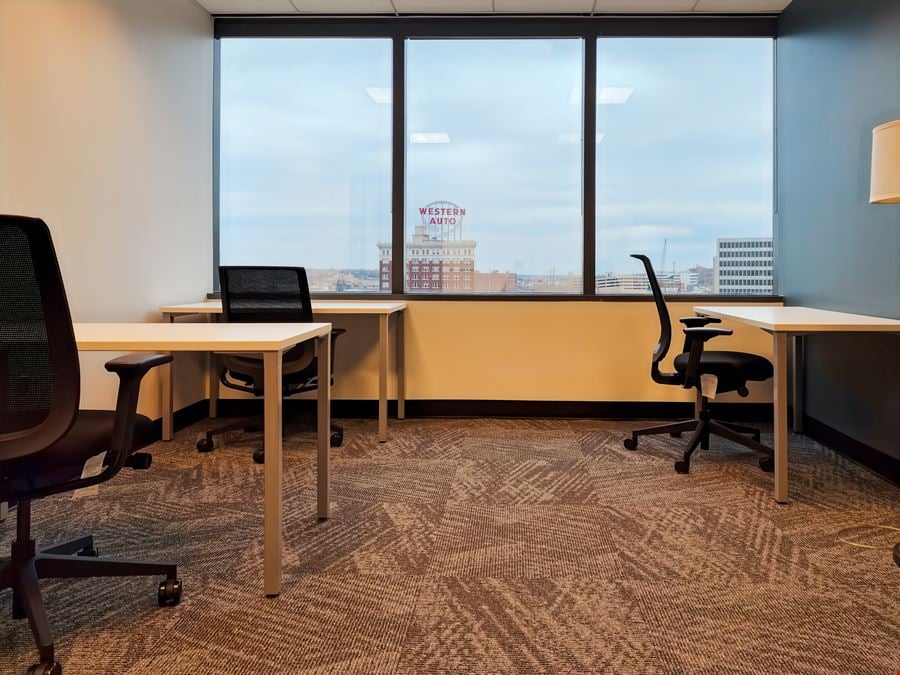 Regus - Kansas City - Crown