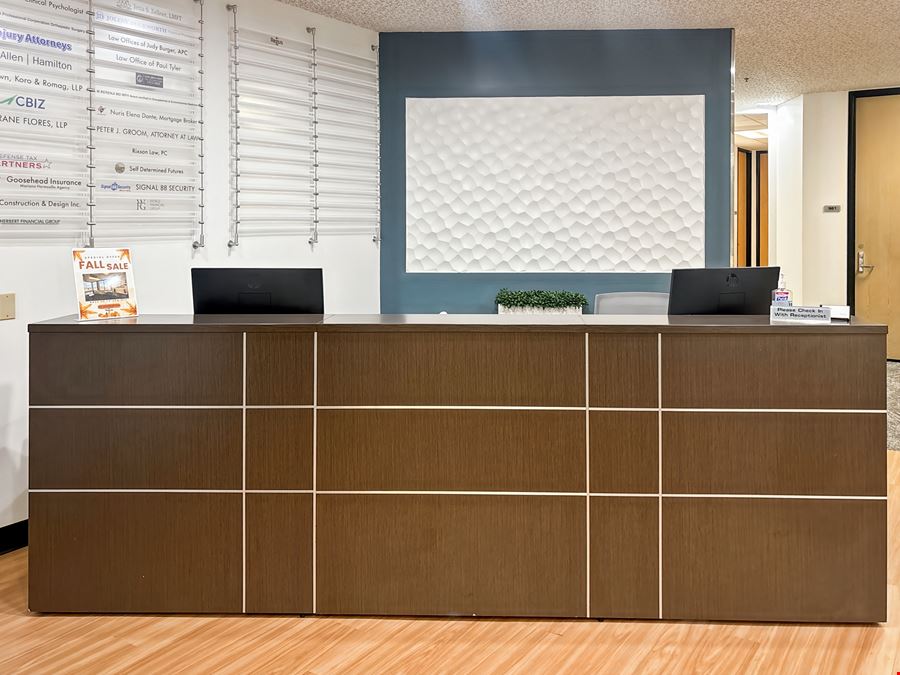 CA, Oxnard - Topa Financial Plaza