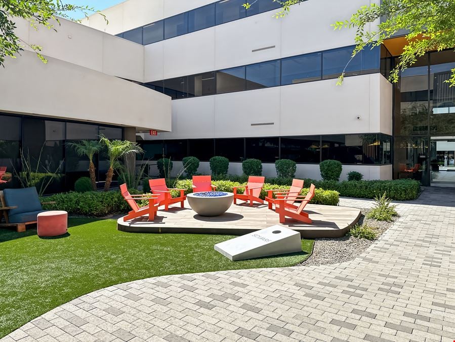 Regus - Scottsdale - Camelback Square