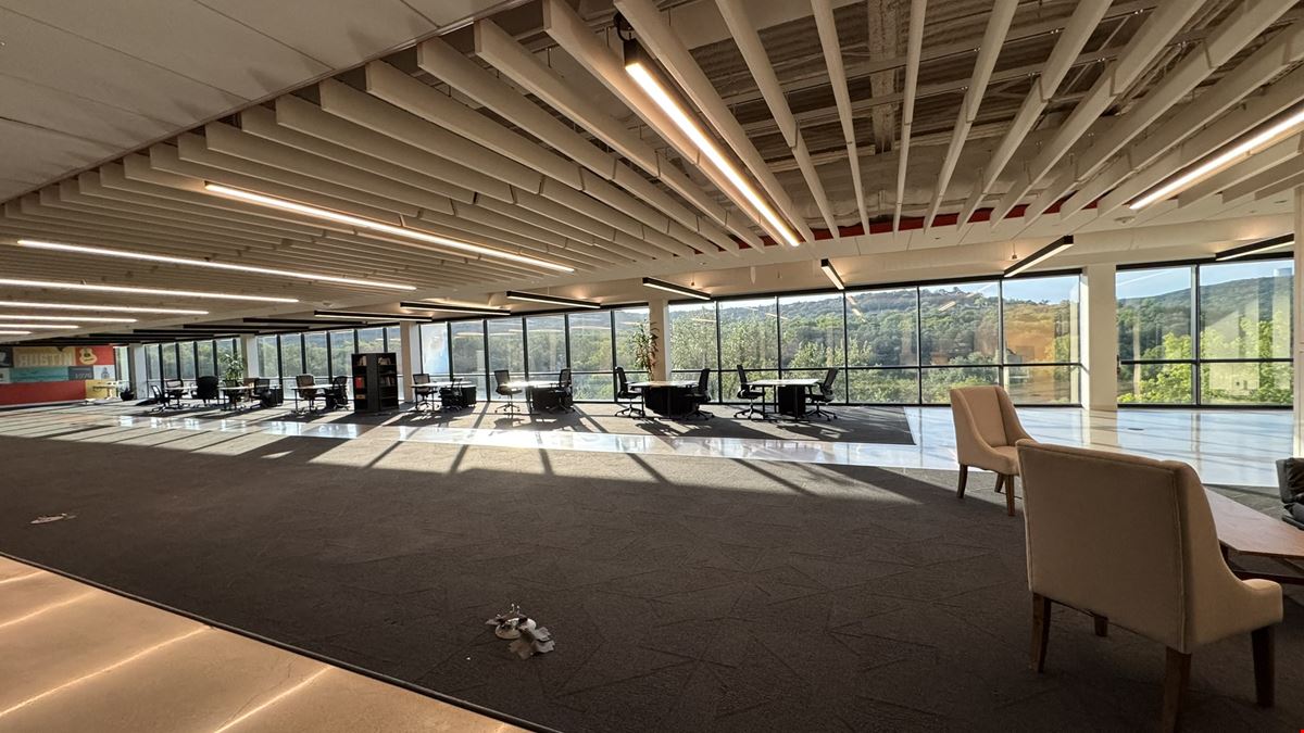 Buttross Coworking Lakewood