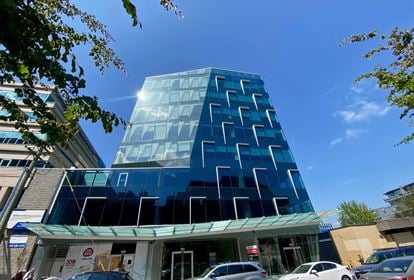 BC, Vancouver - 525 West 8th Avenue