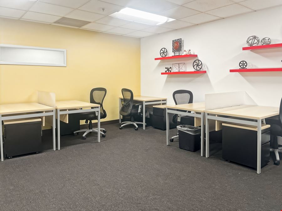 CA, Sausalito - Harbor Drive Executive Park