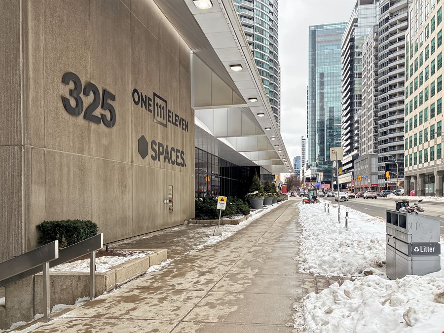 Spaces - Toronto - 325 Front Street West