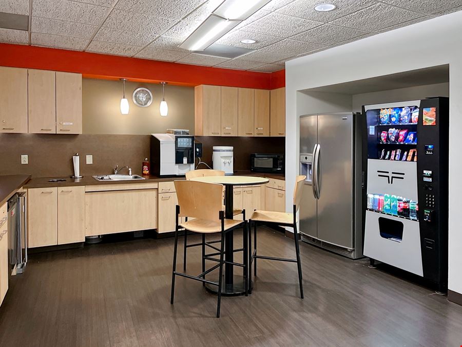 AL, Birmingham - SouthBridge