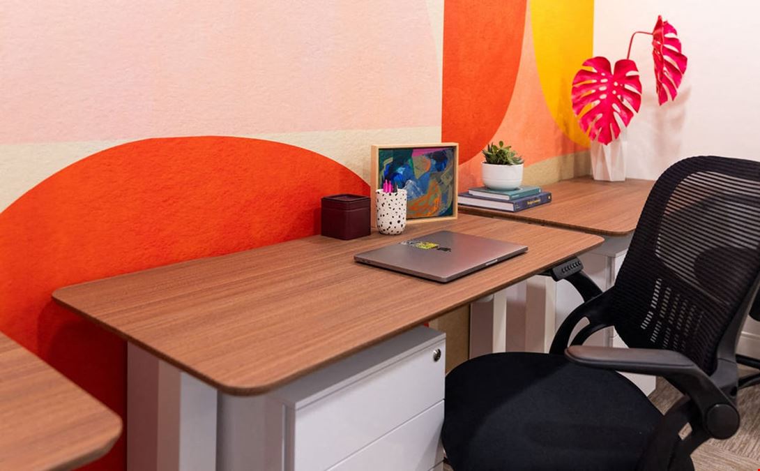 Dedicated Desk: The Mural Point (Center)