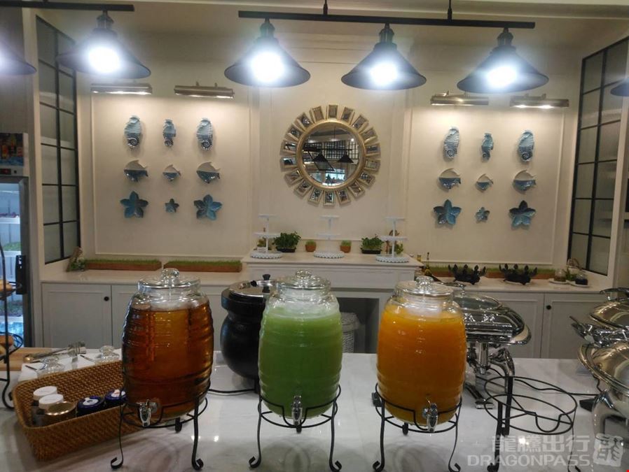 Coral Beach Lounge (Coral Executive Lounge) Phuket International Airport Terminal 1