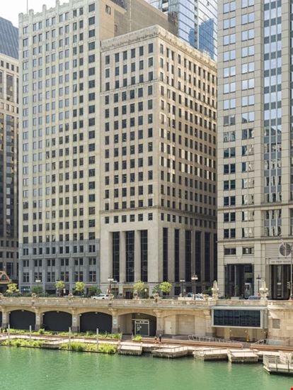 Preview of Expansive Wacker - desk space in Chicago