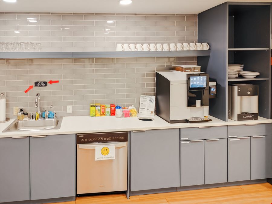 Regus - Kansas City - Crown