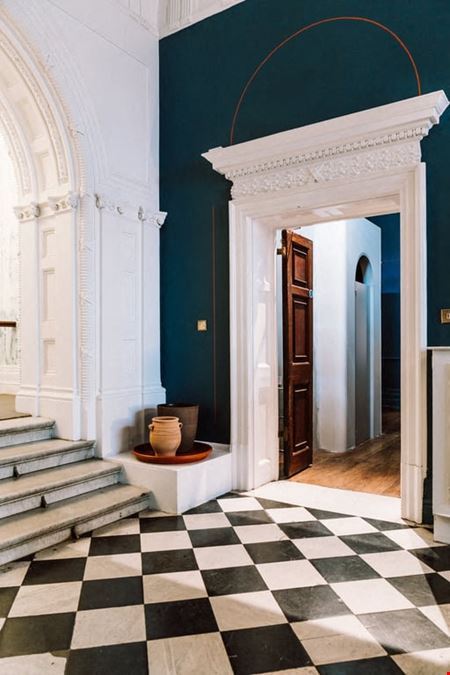 Huckletree - Public Hall