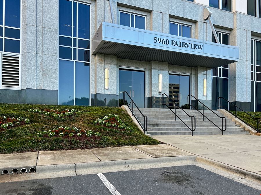 NC, Charlotte - Southpark Fairview