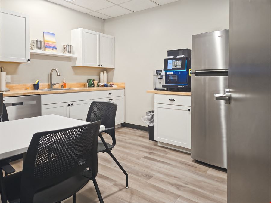 WA, Bremerton - Warren Ave