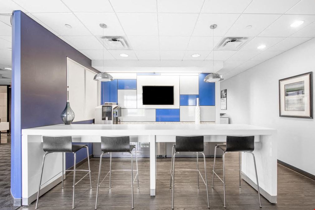 Regus - Austin - River Place