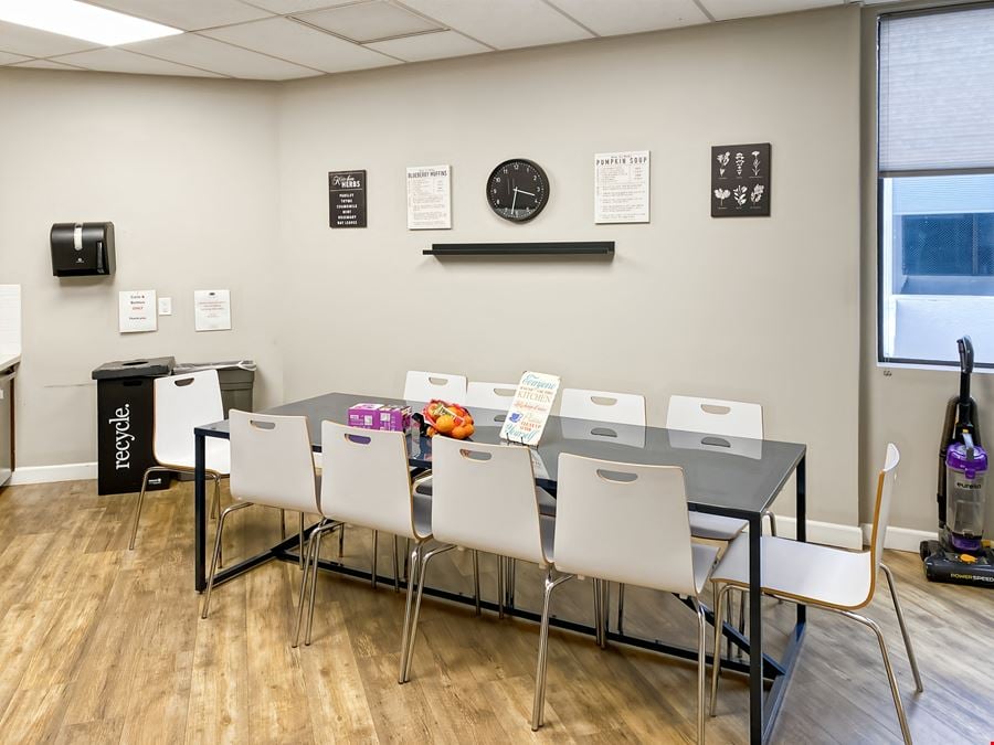 Regus - Citrus Heights - Kingswood Drive