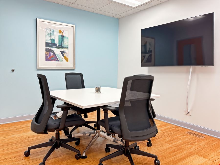 IL, Winfield - County Farm Rd