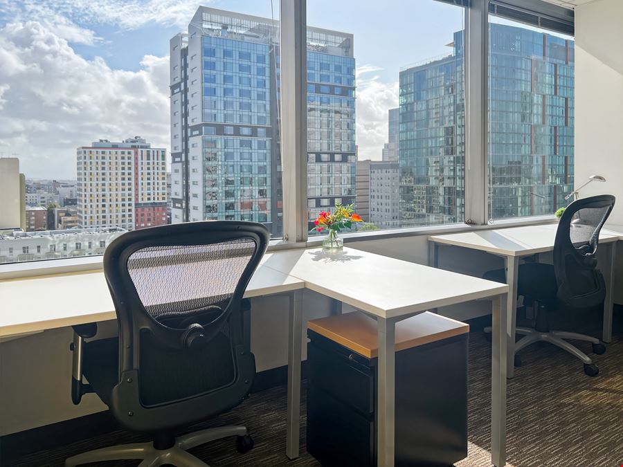 CA, Oakland - Lake Merritt