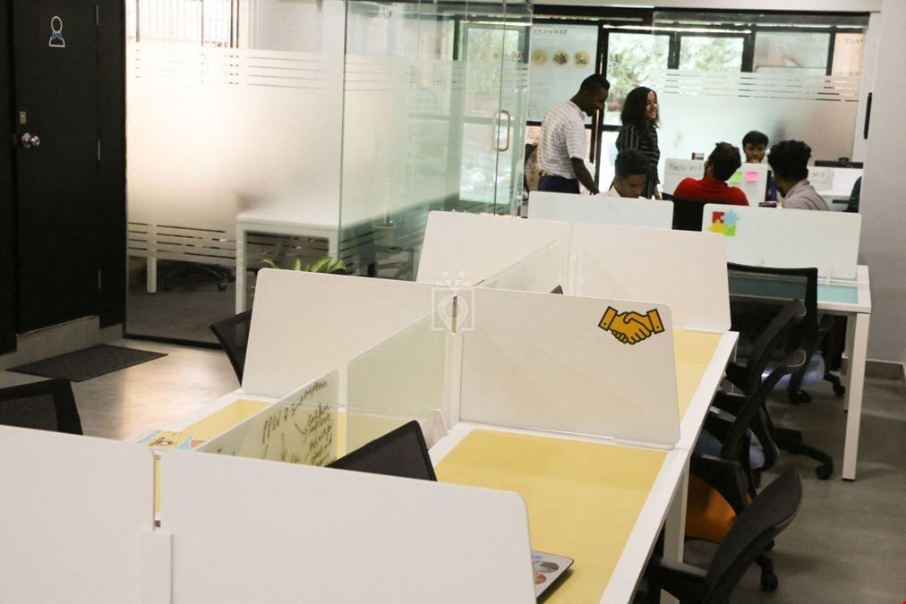 BunchWorks  - Co-working & Shared Office Spaces.