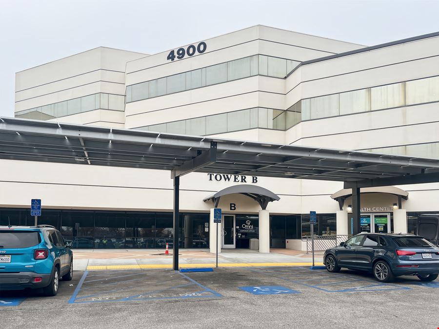 CA, Bakersfield - 4900 California Avenue