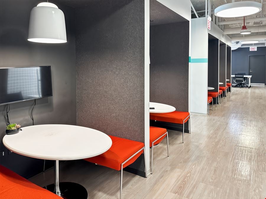 Spaces - Chicago- 1 N State Street