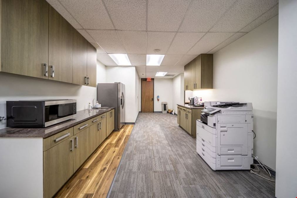 Twinrose Coworking - Midway Centre