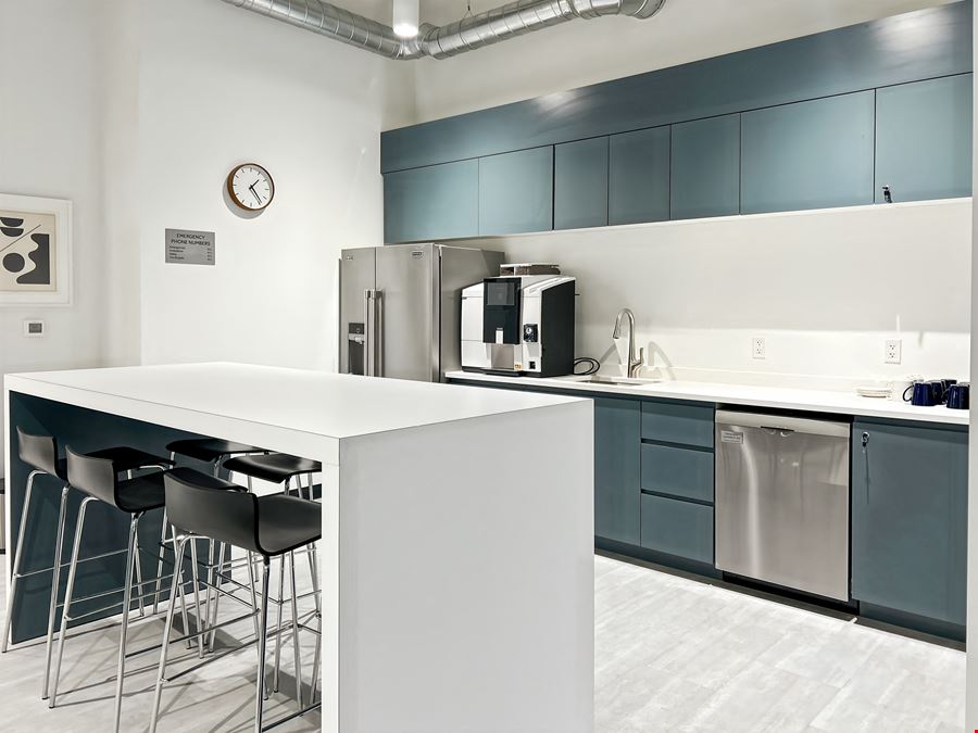 ON, Toronto - Powerhouse St