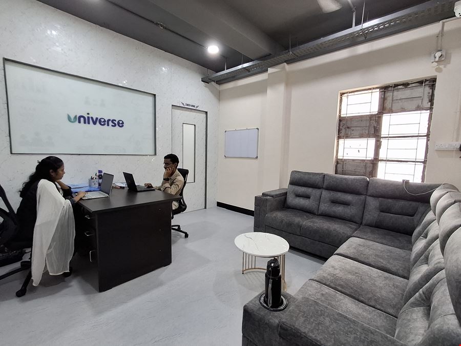 Universe co-works