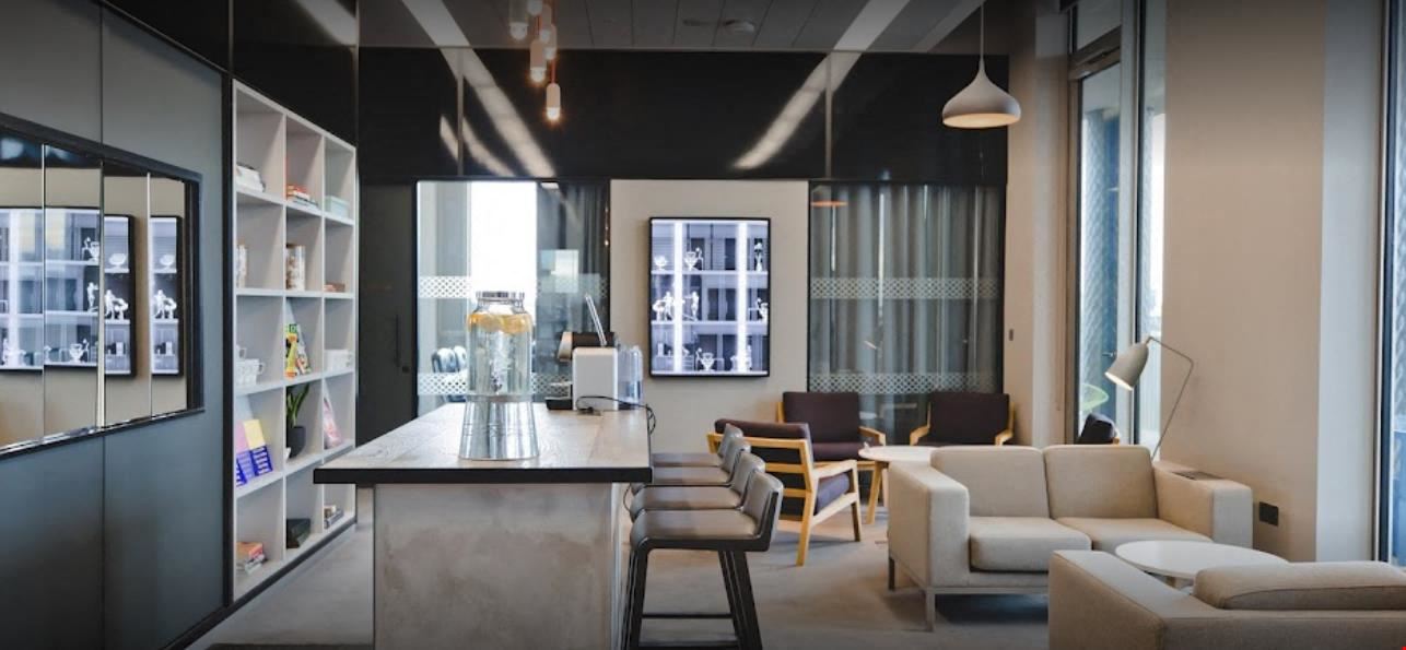 Fora - The Gridiron Building