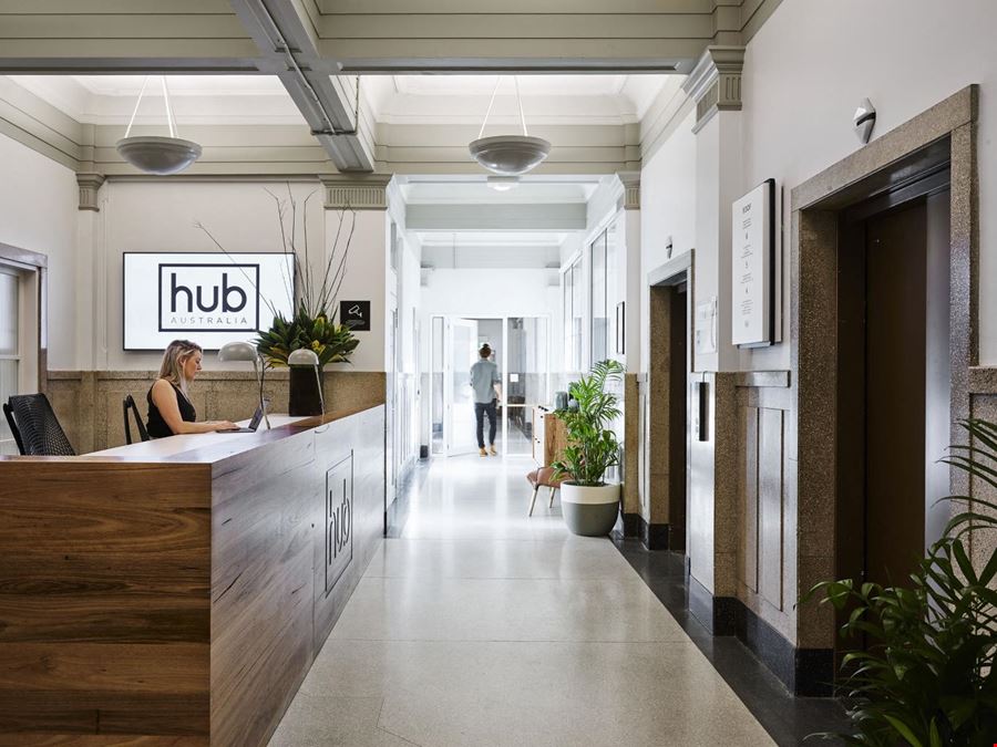 Hub Anzac Square