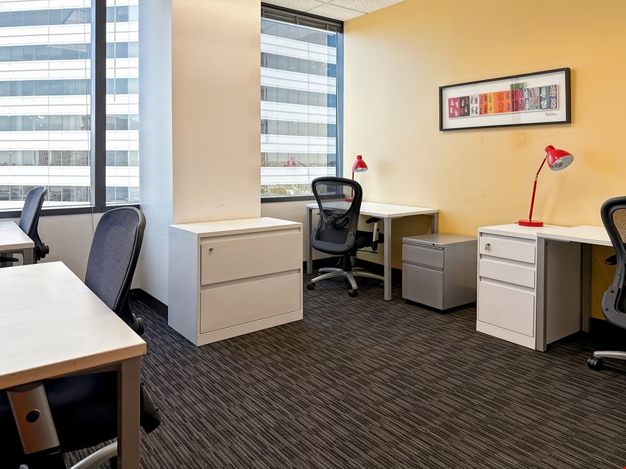 CA, Los Angeles - 12100 Wilshire Blvd