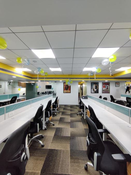 Community Coworks  - Solitaire Corporate Park