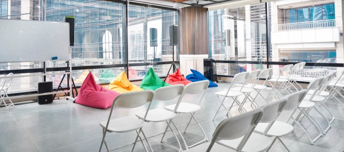 Uptown Serviced Office