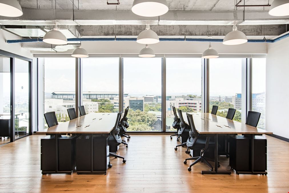 Uptown Bonifacio Tower Three