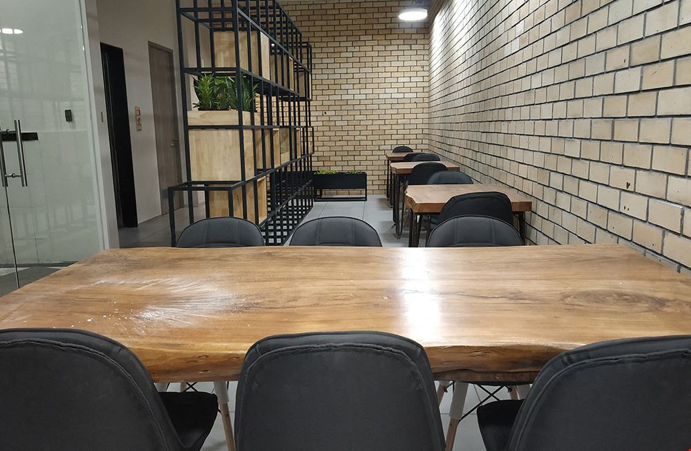 Vatika Business Centre - Trade Centre