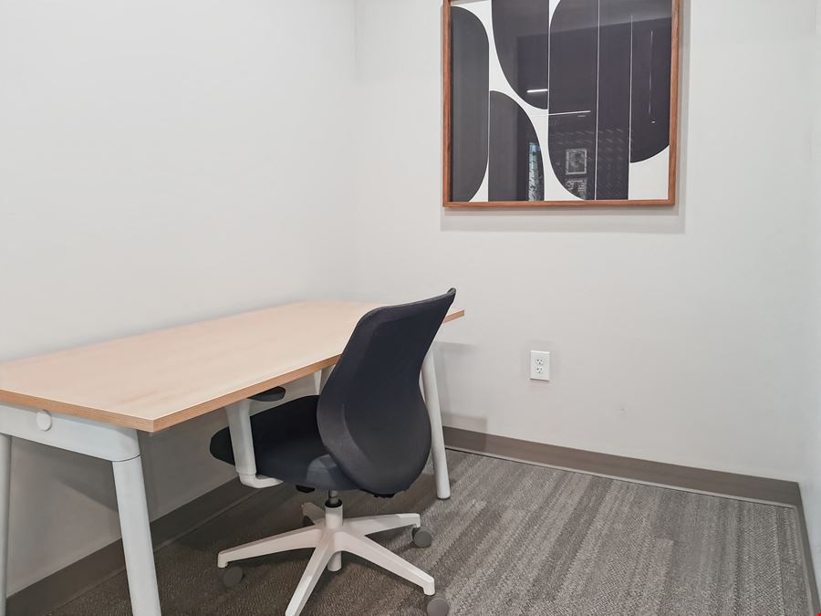 WI, Milwaukee - S 1st Street