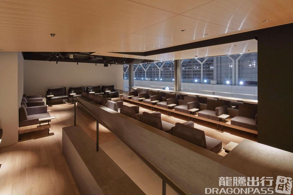 POWER LOUNGE CENTRAL(T2) Tokyo International (Haneda) Airport Terminal 2