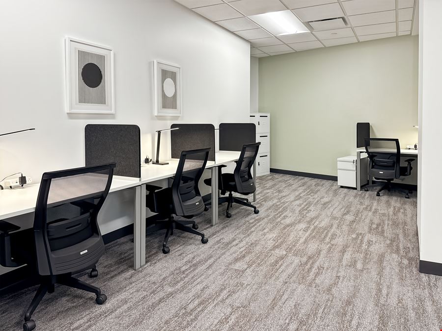 Regus - Hollywood - 1895 Tyler Street