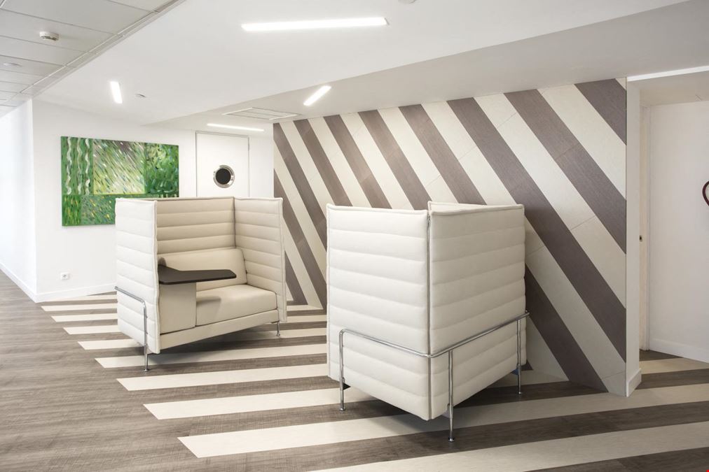 Lexington - Castellana 141