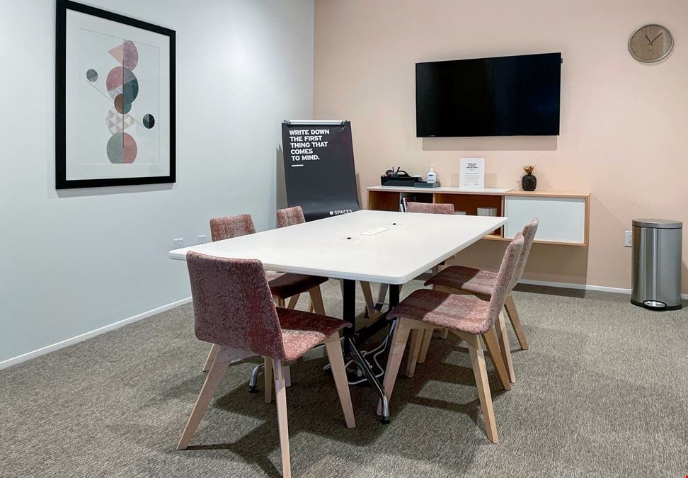 NC, Raleigh - Spaces Crabtree Terrace