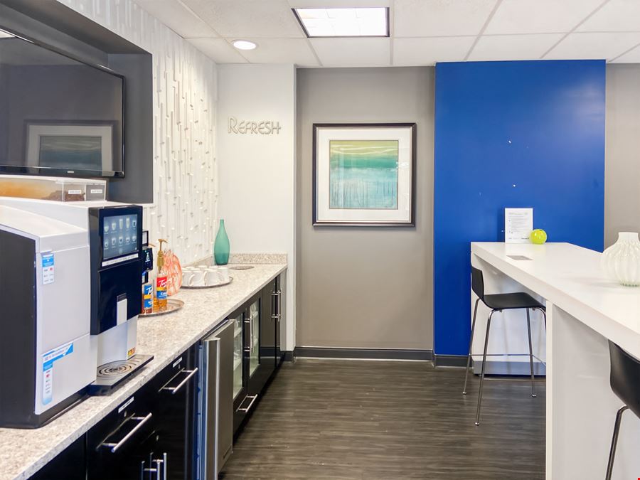 PA, Blue Bell - Sentry Parkway