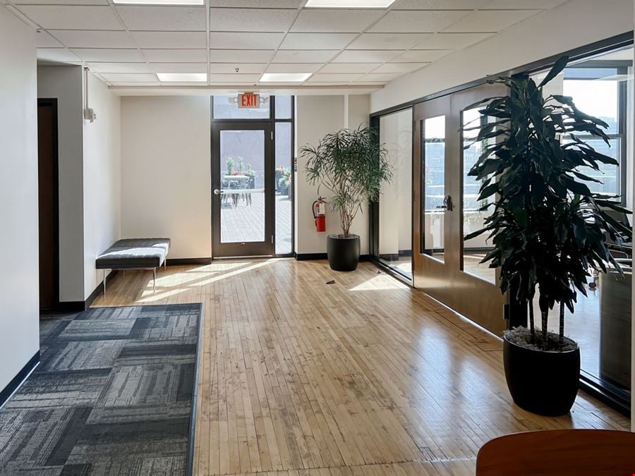 Spaces - Columbus - Broad St