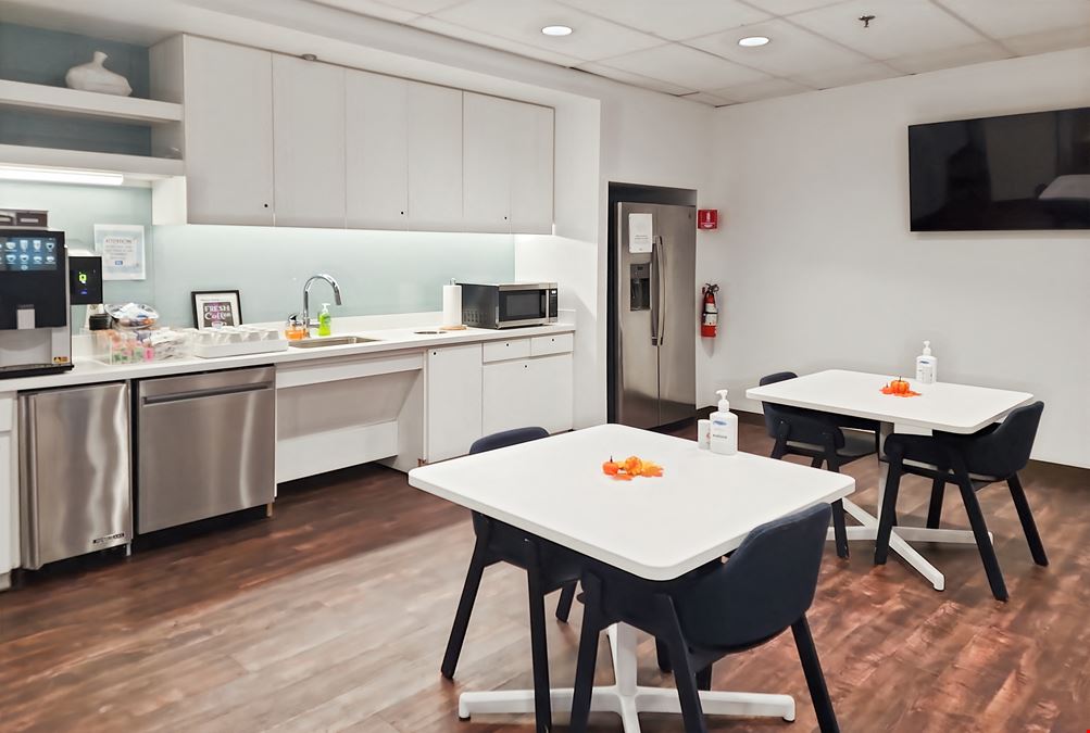 San Antonio - Colonnade