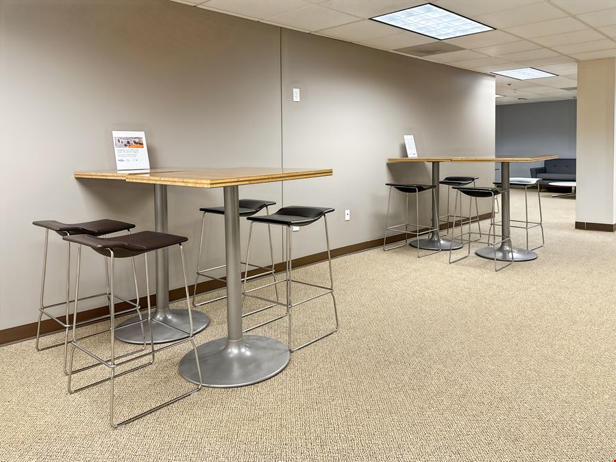 CO, Boulder - Center Green Dr