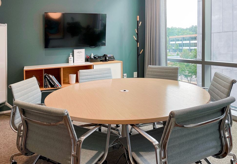 NC, Raleigh - Spaces Crabtree Terrace