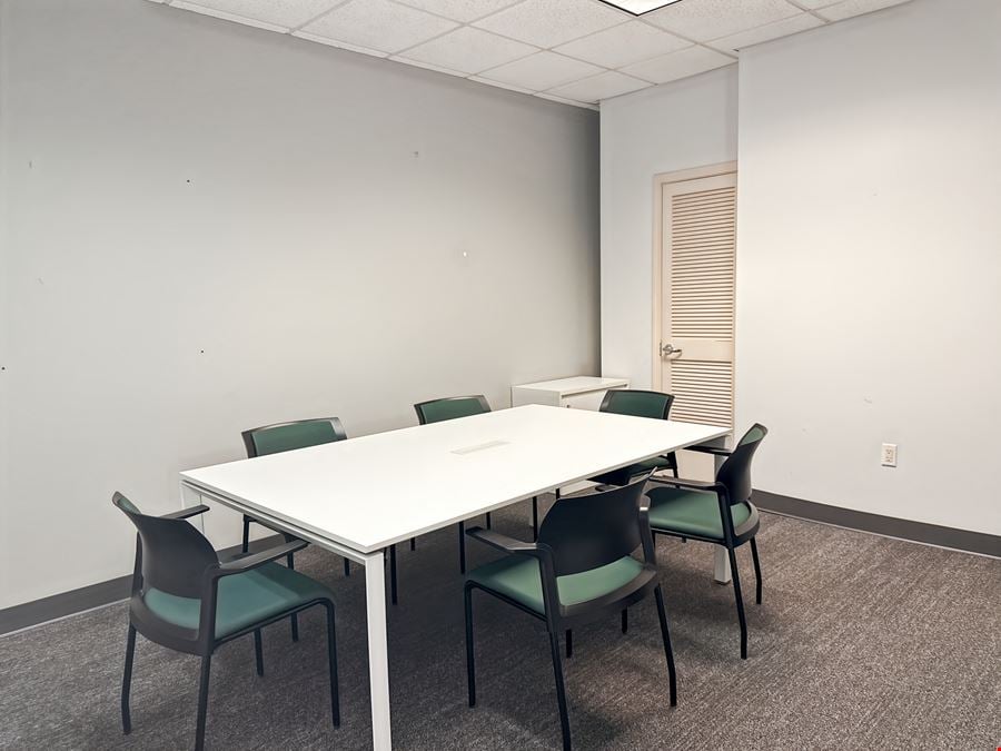 Regus - Memphis - Colonnade