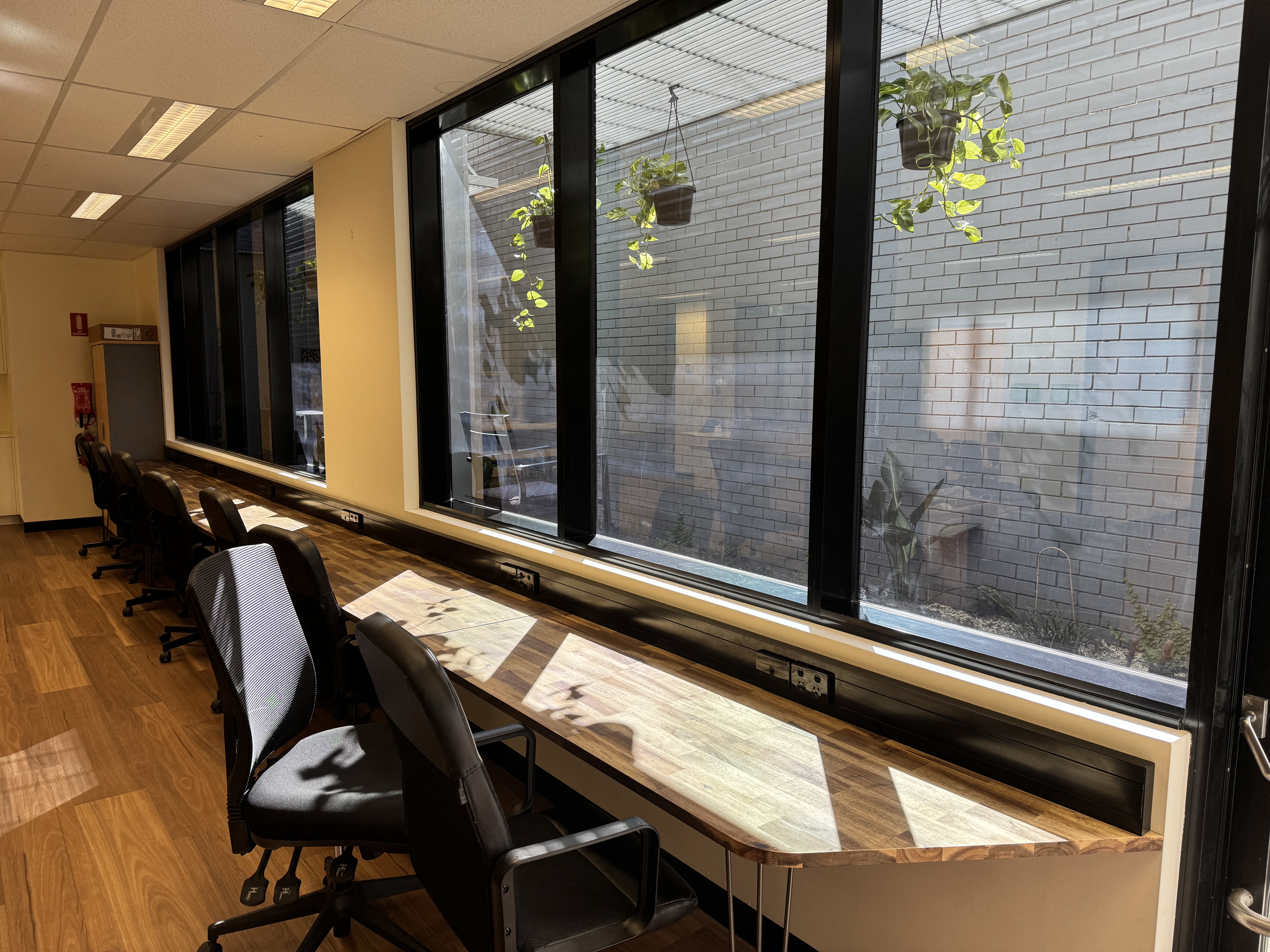 Open Desk Coworking