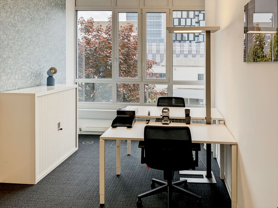 Regus - Business Park
