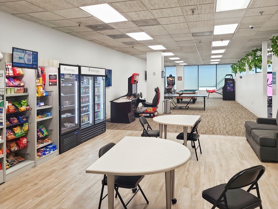 AL, Mobile - Montlimar Dr