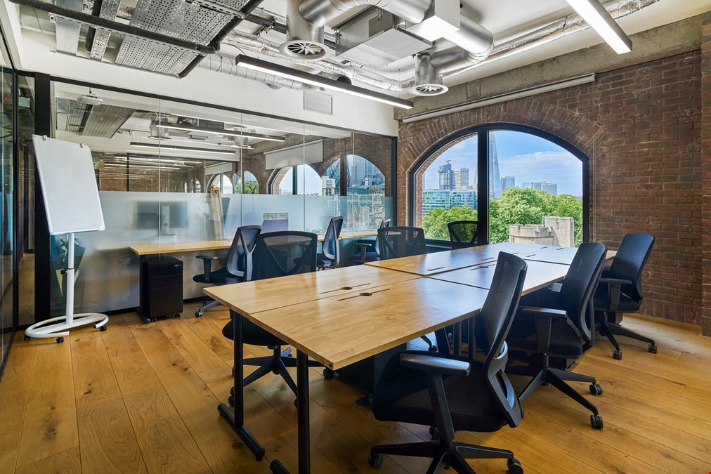 1 St Katharine's Way